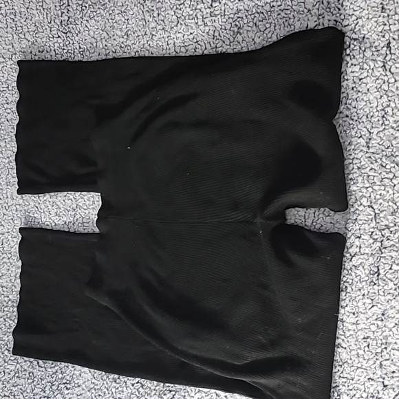 💣 Uniqlo Rubbes Black High Waist Pants - Picture 4 of 9